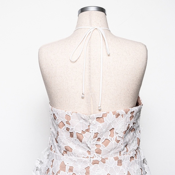 Elliatt Seafarer White Lace Halter Neck Mini Dress XL - Picture 11 of 15